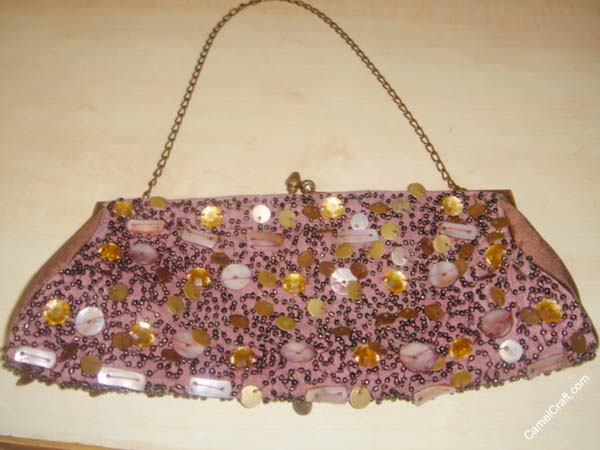 chain-handle-handbag2