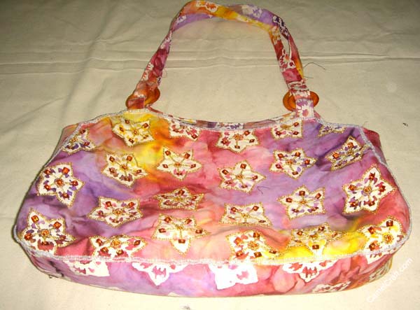 pink-printed-handbag