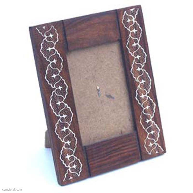 aac56-inlaid-wooden-photoframe