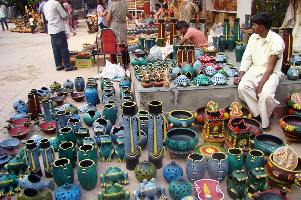 Delhi haat, handicrats market for pottery