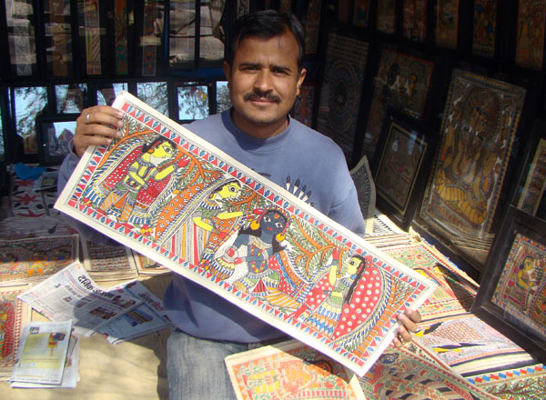 Artist Bihar showing madhubani painting